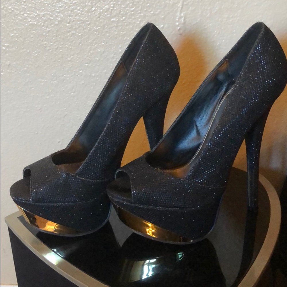 Sparkly Pumps